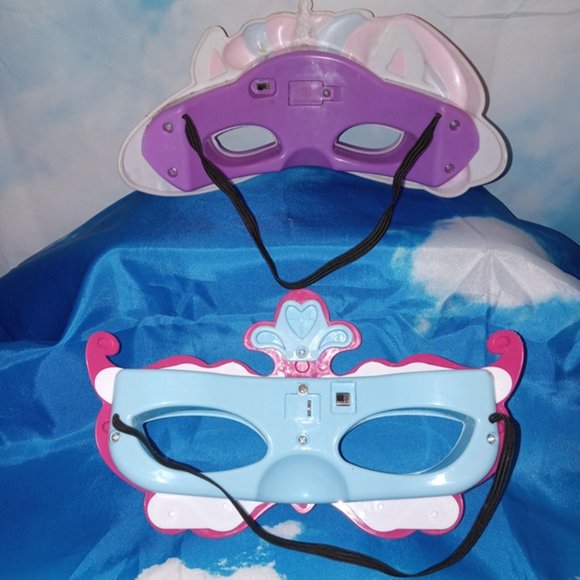 Unicorn & Princess Masquerade: New Light-up sturdy plastic masks both work! - Picture 3 of 3